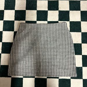 Houndstooth skirt